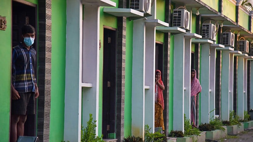 Puluhan Pengungsi Rohingya Isolasi di Hotel Medan - Bagian 1