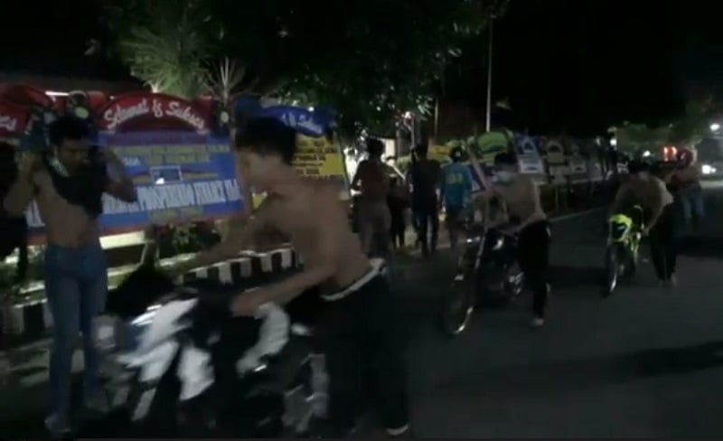 Viral Peserta Balap Liar Tawuran di Tuban, Polisi Tangkap 100 Remaja dan Motornya