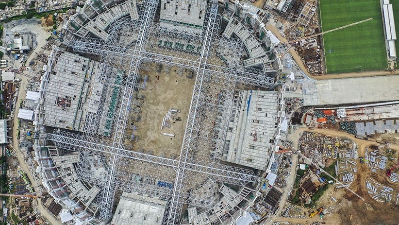 Penampakan dari Udara Jakarta International Stadium Dipasang Rangka Atap - Bagian 3