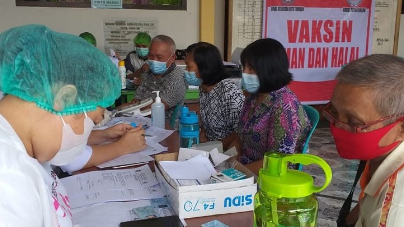 title 16.792 Warga Kota Tomohon Sudah Divaksin Tahap Pertama 16.792 Warga Kota Tomohon Sudah Divaksin Tahap Pertama