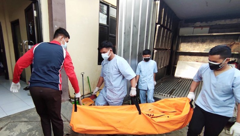 title Pembunuh Rian Latif yang Mayatnya Dibakar di Maros Bertambah Jadi 5 Orang Pembunuh Rian Latif yang Mayatnya Dibakar di Maros Bertambah Jadi 5 Orang