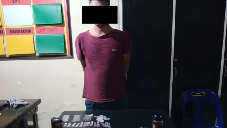 Pemuda di Dairi Ditangkap saat Asyik Nikmati Sabu