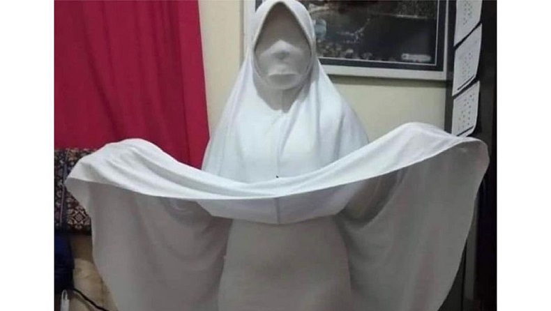title Viral Suami Hobi Bungkus Istri dengan Kain, Netizen: Jadi Ingat Gilang Bungkus Viral Suami Hobi Bungkus Istri dengan Kain, Netizen: Jadi Ingat Gilang Bungkus