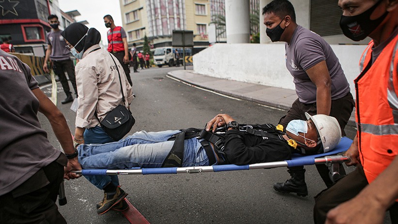 Karyawan Mal Ikuti Pelatihan Penanganan Keadaan Darurat - Bagian 1