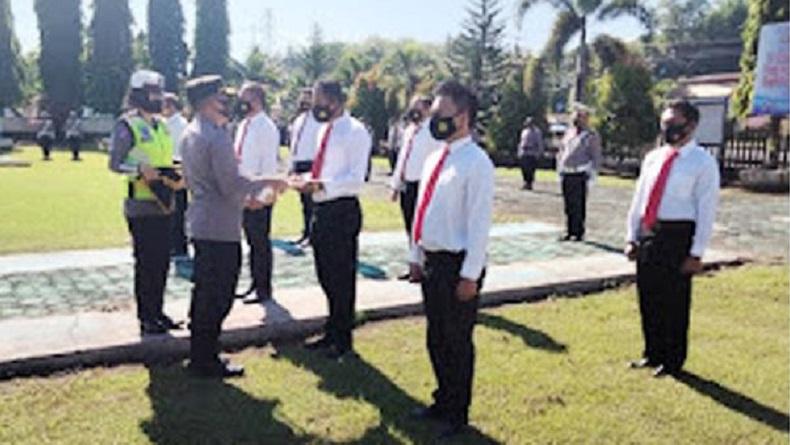 Ungkap Kasus Narkoba dan Miras, 9 Personel Satresnarkoba Polres Minsel Dapat Penghargaan