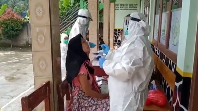 Klaster Pengungsian Muncul di Cianjur, 56 Korban Longsor Cibeber Reaktif Covid-19