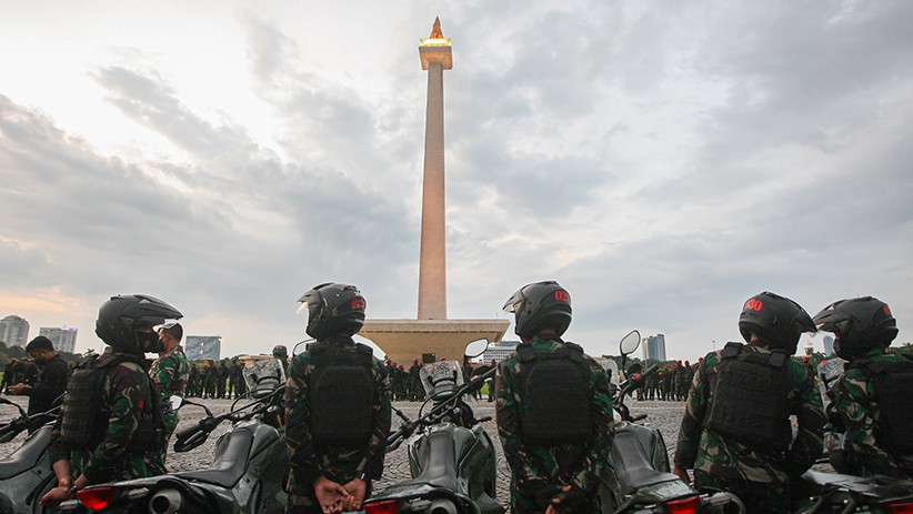 Anies Baswedan Cek Kesiapan Pasukan Gabungan untuk Pengetatan PPKM Mikro - Bagian 4