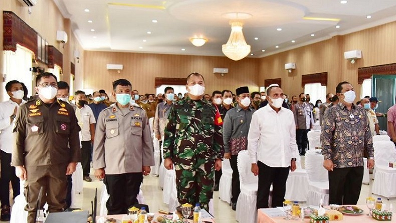 Pesan Edy Rahmayadi kepada para Kades: Jangan Hanya Bimtek, Habis Itu Hasilnya Tidak Ada