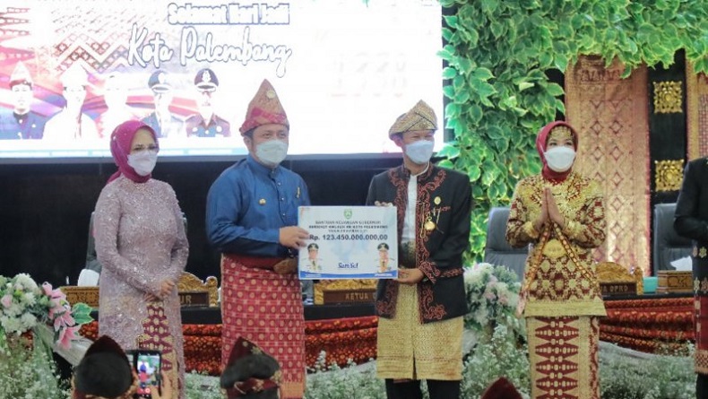 Kota Palembang HUT ke-1338, Gubernur Sulsel Beri Hadiah Bantuan Rp123 Miliar