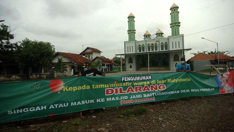 Desa Mulyoharjo Tegal Lockdown, 22 Pintu Masuk Ditutup - Bagian 2