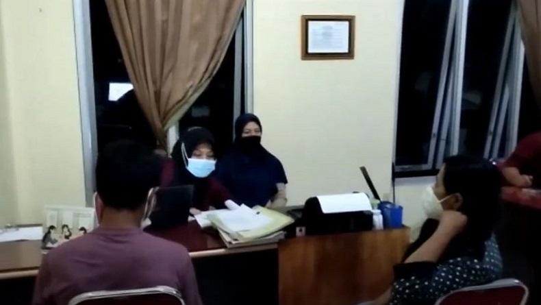 Suami dan Anak-Anak Terkejut Lihat Video Mesum Istri Bersama Selingkuhan di Kepahiang