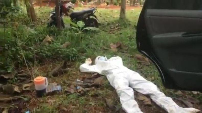 title Kematian Akibat Covid-19 Meningkat di Jepara, Relawan Pemakaman Dituntut Jaga Stamina Kematian Akibat Covid-19 Meningkat di Jepara, Relawan Pemakaman Dituntut Jaga Stamina