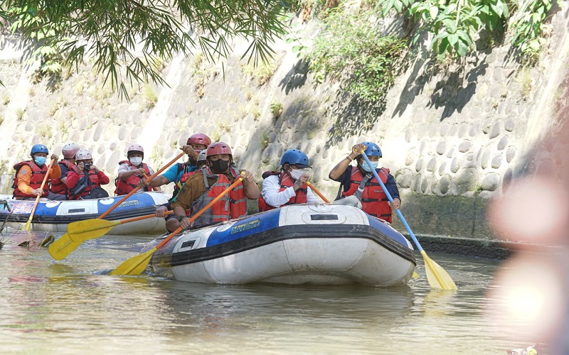 Susuri Sungai Babura, Bobby Nasution Berharap Jadi Ikon Kota Medan 