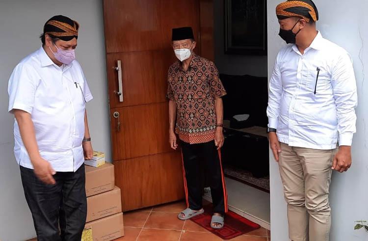 Menko Perekonomian Airlangga Hartarto Datangi Rumah Buya Syafii Maarif, Ada Apa?