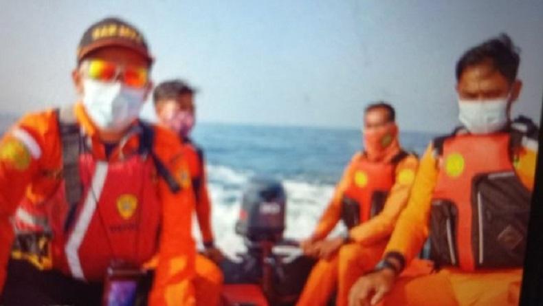 Hilang Terseret Ombak di Pantai Karangseke Lebak, Santri Ditemukan Tewas