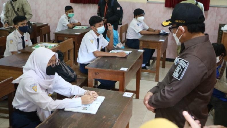 Kasus Covid-19 di Malang Melonjak, Wali Kota Ngotot Teruskan Sekolah Tatap Muka