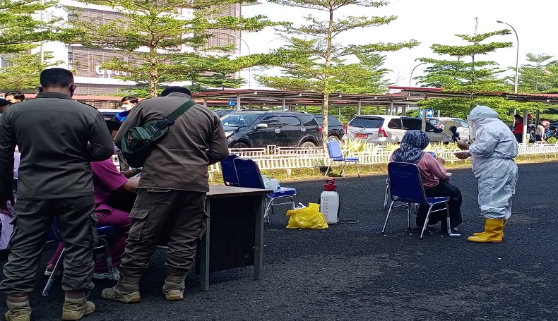 70 Pegawai Disdukcapil KBB Dites Rapid Antigen, 1 Kepala Seksi Positif Covid-19