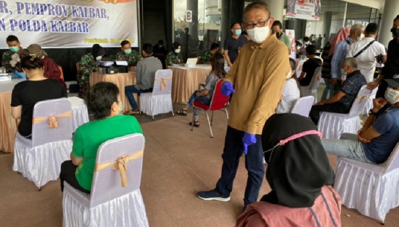 Gubernur Sutarmidji Targetkan 70 Persen Warga Kalbar Divaksin Covid