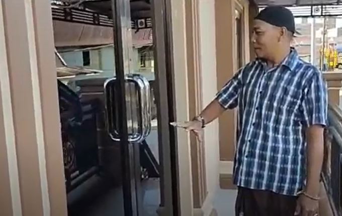 Berkerudung Sarung, Pria di Wajo Lecehkan Jemaah Perempuan saat Salat dalam Masjid