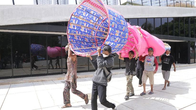 Ondel-Ondel Setinggi 4,94 Meter Meriahkan HUT DKI Jakarta - Bagian 3