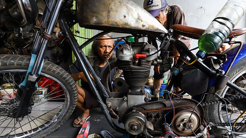 Bengkel Modifikasi Motor Klasik di Jaksel Ini Berdiri Sejak 1988 - Bagian 2