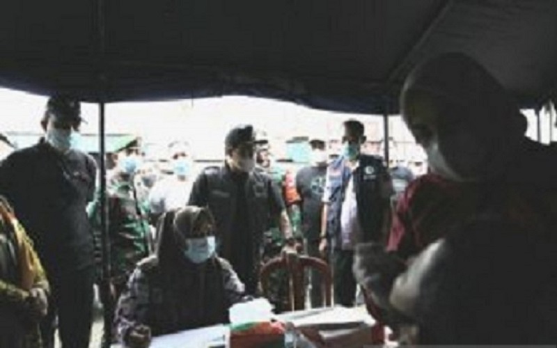 Pemkab Tanah Bumbu Gelar Rapid Antigen Massal di Pasar