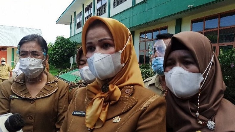 title Jelang Pembelajaran Tatap Muka di Medan, Sekolah Wajibkan Orang Tua Antar-Jemput Siswa Jelang Pembelajaran Tatap Muka di Medan, Sekolah Wajibkan Orang Tua Antar-Jemput Siswa