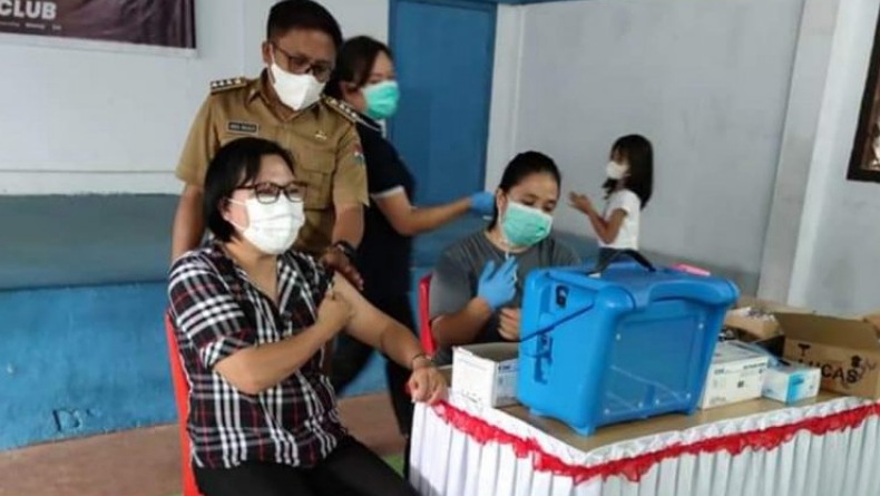Minahasa Tenggara Targetkan Vaksinasi 600 Jiwa per Hari 