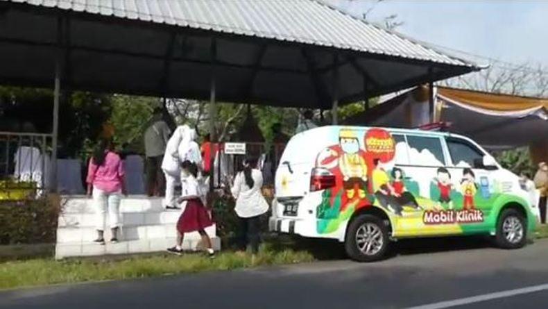 Percepat Vaksinasi Covid-19, Pemkot Solo Gunakan Mobil Vaksin Keliling Masuk Kampung