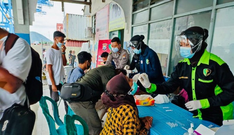 title Polda Malut Siap Gelar Vaksinasi Covid-19 Massal Serentak Polda Malut Siap Gelar Vaksinasi Covid-19 Massal Serentak