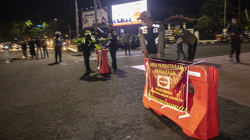 8 Titik Persimpangan Kota Palembang Ditutup untuk Batasi Mobilitas Warga  - Bagian 2