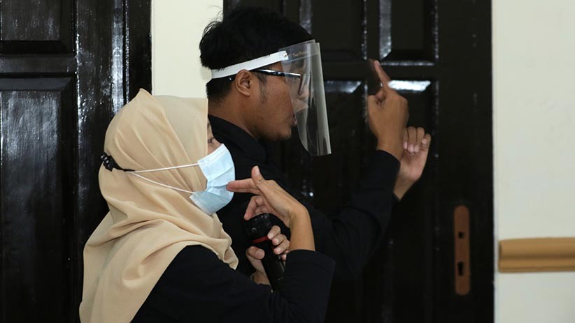 Penyandang Disabilitas Menyanyi dengan Bahasa Isyarat - Bagian 2