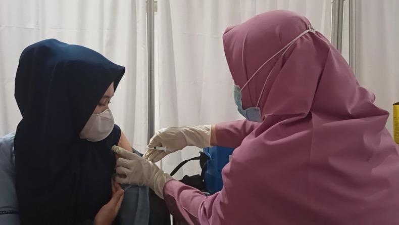 Datangi Mal, Masyarakat Antusias Disuntik Vaksin Covid-19 di Pangkalpinang