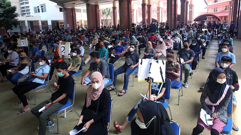 Pemkot Tangerang Percepat Vaksinasi, Sehari 3.000 Warga Disuntik - Bagian 1