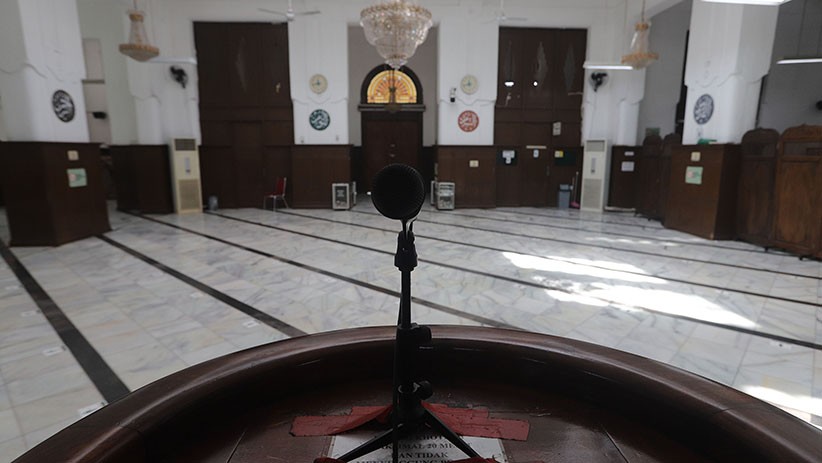 Zona Merah, DKI Jakarta Tiadakan Sholat Jumat - Bagian 3