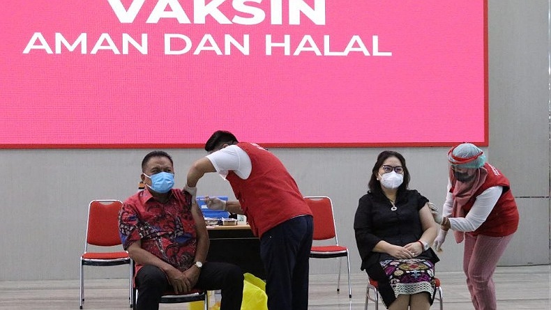 title Pemkot Bitung Jemput Bola Percepat Vaksinasi Covid-19, Target 2.500 Orang per Hari Pemkot Bitung Jemput Bola Percepat Vaksinasi Covid-19, Target 2.500 Orang per Hari