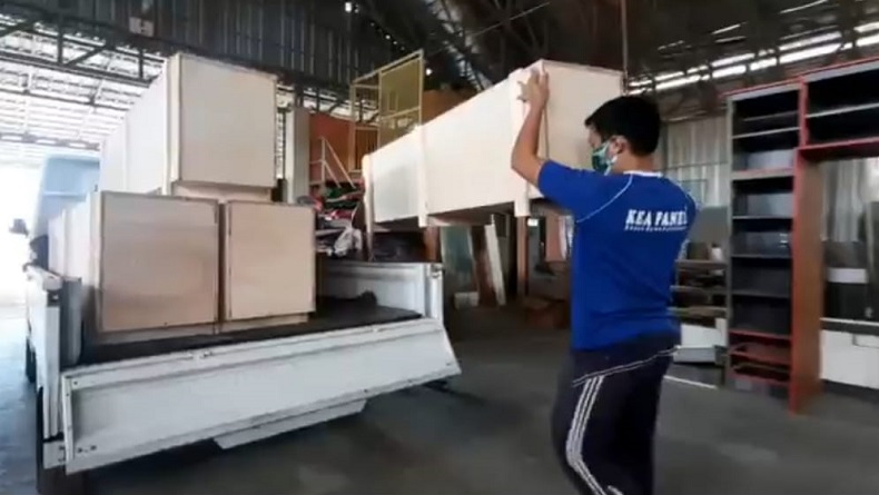 Angka Kematian akibat Covid Meningkat, Produsen Peti Mati di Majalengka Kebanjiran Order