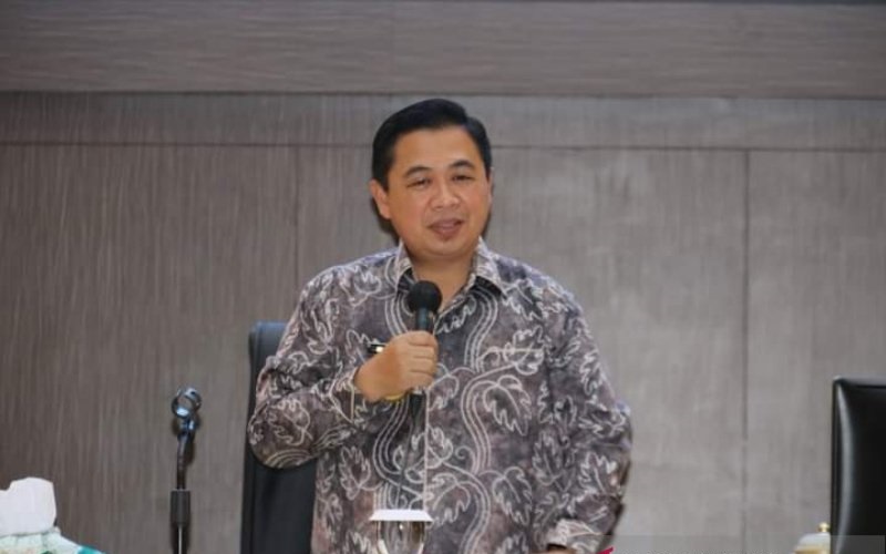 title Pangkas Anggaran Kegiatan, Pemkot Banjarmasin Siapkan Puluhan Miliar untuk PPKM Level 4 Pangkas Anggaran Kegiatan, Pemkot Banjarmasin Siapkan Puluhan Miliar untuk PPKM Level 4