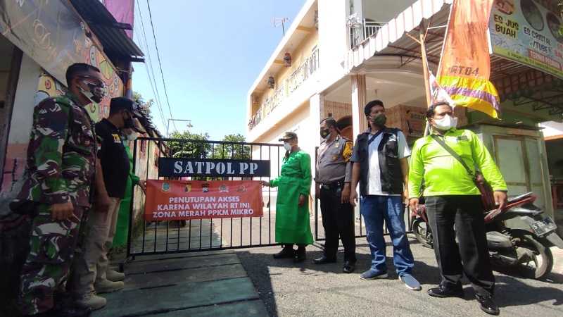 12 Positif 1 Meninggal, Warga Satu RT di Kota Mojokerto Dilockdown 