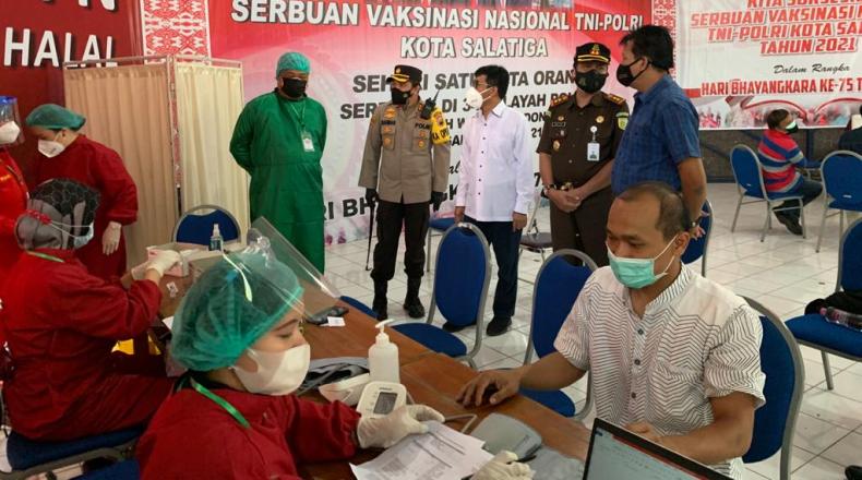 Serbuan Vaksinasi Nasional TNI-Polri di Salatiga Sasar 4.000 Orang