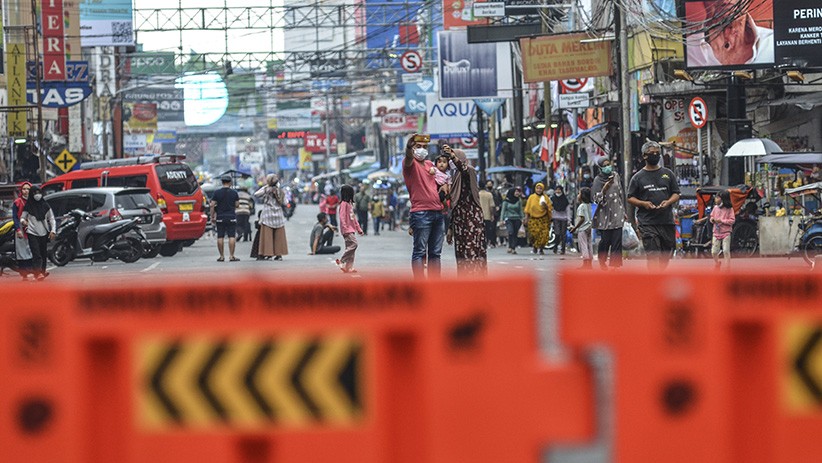 Cegah Kerumunan, Jalan dan Pertokoan Kota Tasikmalaya Ditutup - Bagian 2