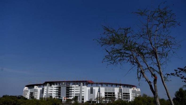 title Kasus Covid-19 di Surabaya Melonjak, Pemkot Kaji Stadion GBT jadi Lokasi Isolasi Pasien Kasus Covid-19 di Surabaya Melonjak, Pemkot Kaji Stadion GBT jadi Lokasi Isolasi Pasien