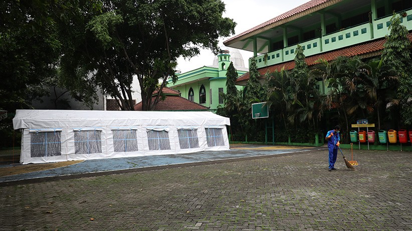 RSUD Tarakan Bangun Tenda Darurat di Halaman Sekolah - Bagian 4
