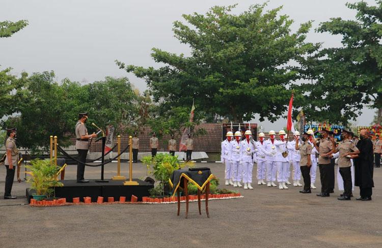 title Kapolda DIY Lantik 259 Bintara Baru, Ini Tiga Lulusan Terbaik Kapolda DIY Lantik 259 Bintara Baru, Ini Tiga Lulusan Terbaik