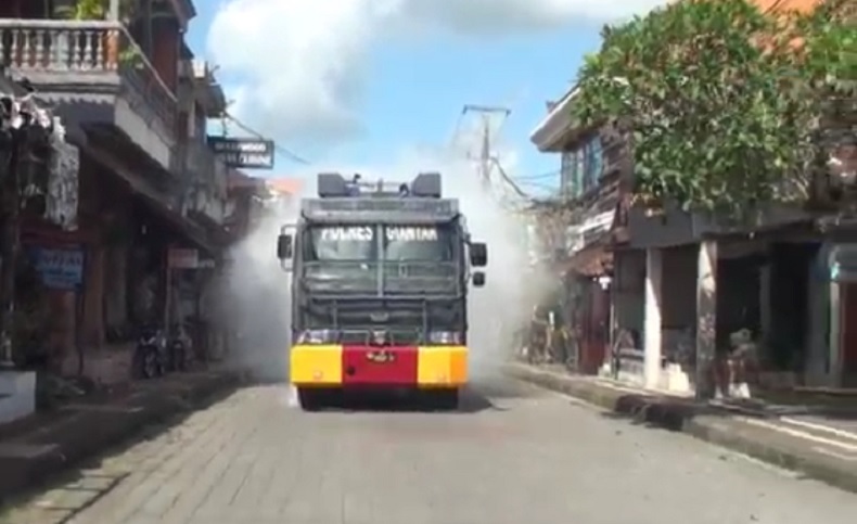 Zona Hijau Covid,  Kawasan Ubud Disemprot Ribuan Liter Disinfektan