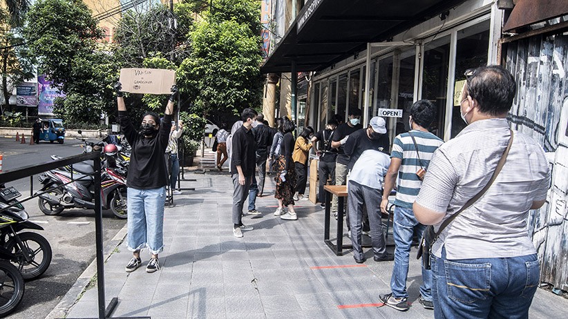 Asyik, Kopi Gratis bagi Warga yang Sudah Divaksin - Bagian 3