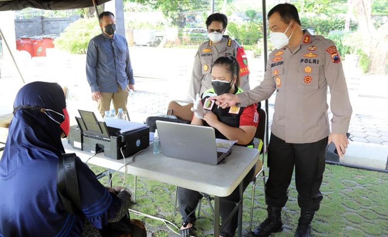 title Gerai Vaksinasi Presisi, Polda Jateng Target 117.478 Vaksin per Hari Gerai Vaksinasi Presisi, Polda Jateng Target 117.478 Vaksin per Hari