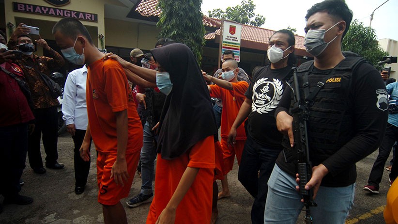 Pelaku Aborsi hingga Perampok Nasabah Bank Ditangkap Satreskrim Polres Brebes - Bagian 2