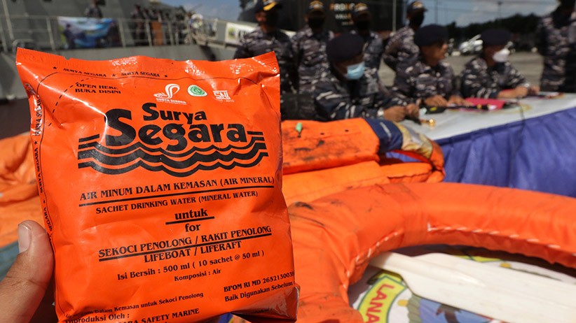 KRI Rigel Temukan Lokasi KMP Yunicee Tenggelam - Bagian 3