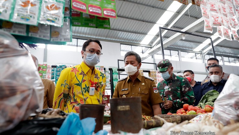 Bangun Pasar Berdikari di Minsel, Wamendag: Pemerintah Berpihak ke Ekonomi Kerakyatan